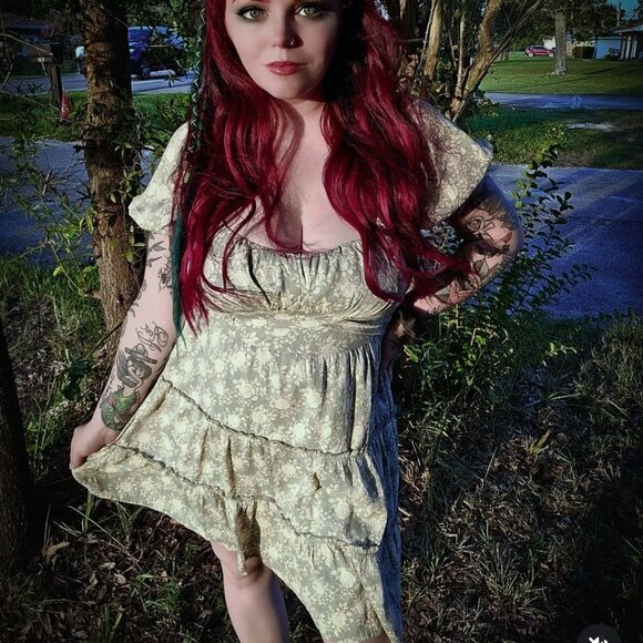 Trixxi Chic Floral Puff Sleeve Mini Dress milkmaid style - Picture 3 of 8